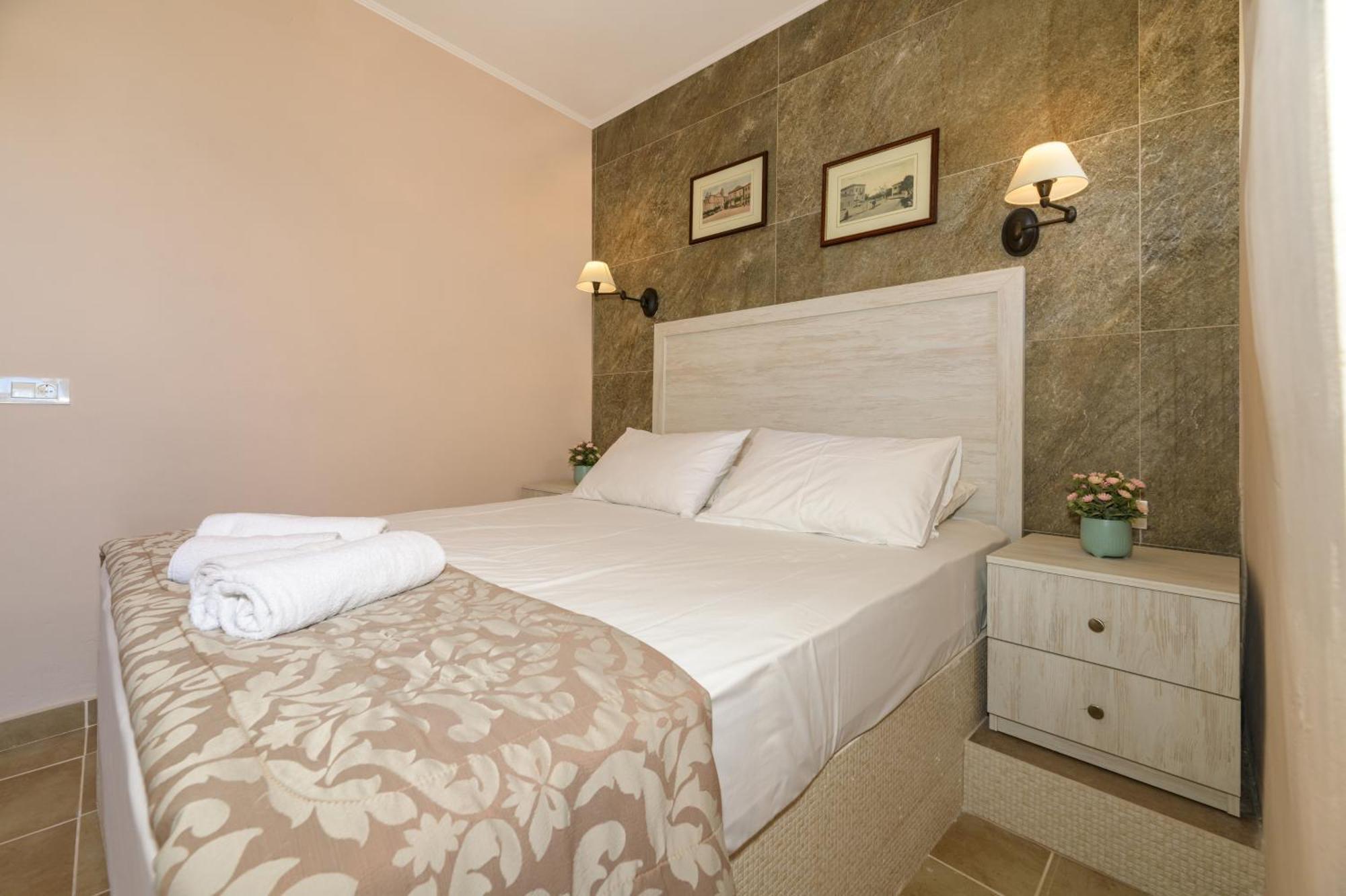 Harmony Hotel Keri ภายนอก รูปภาพ
